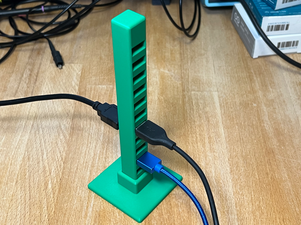 USB Tree - USB cable holder and desk stand
