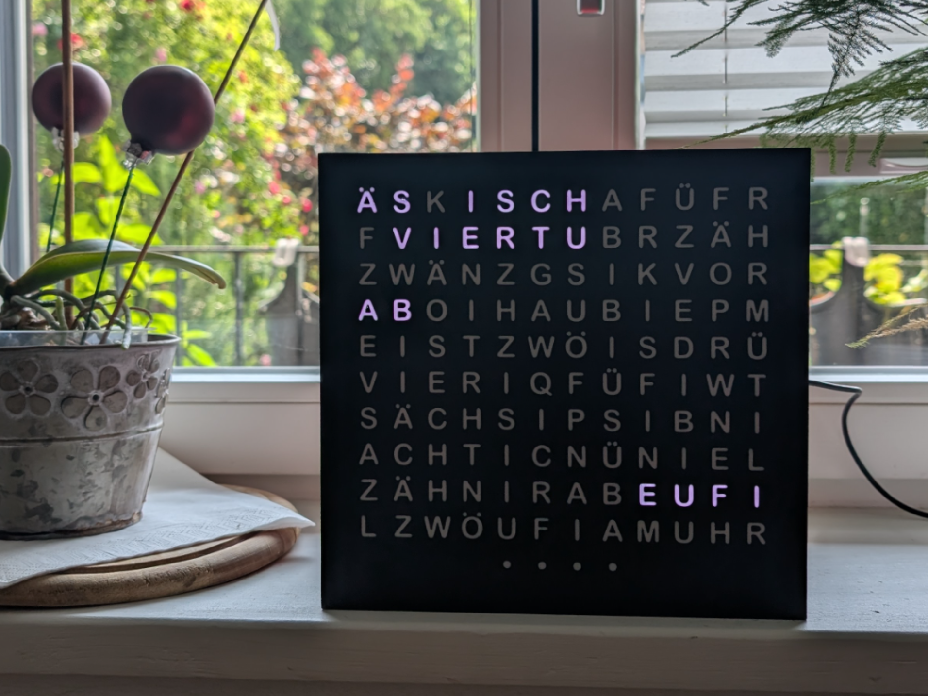 Wortuhr Schweizerdeutsch