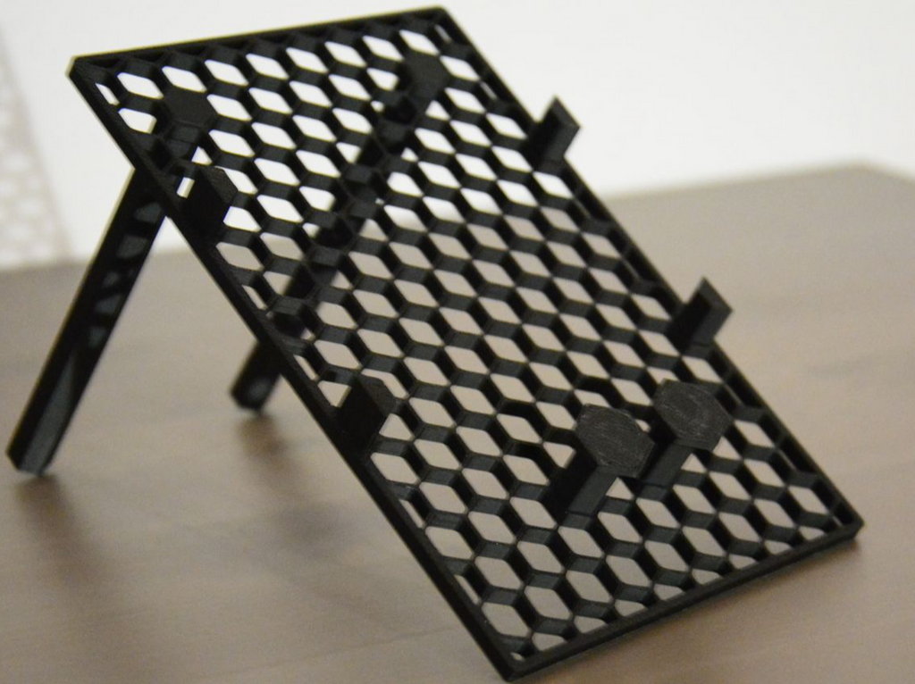 Phone stand adjustable