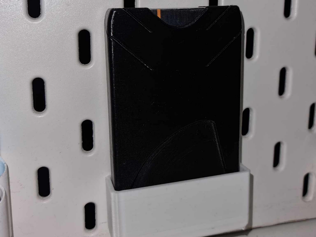 Card wallet holder skadis