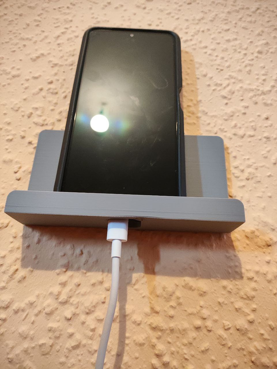 Phone/tablet dock