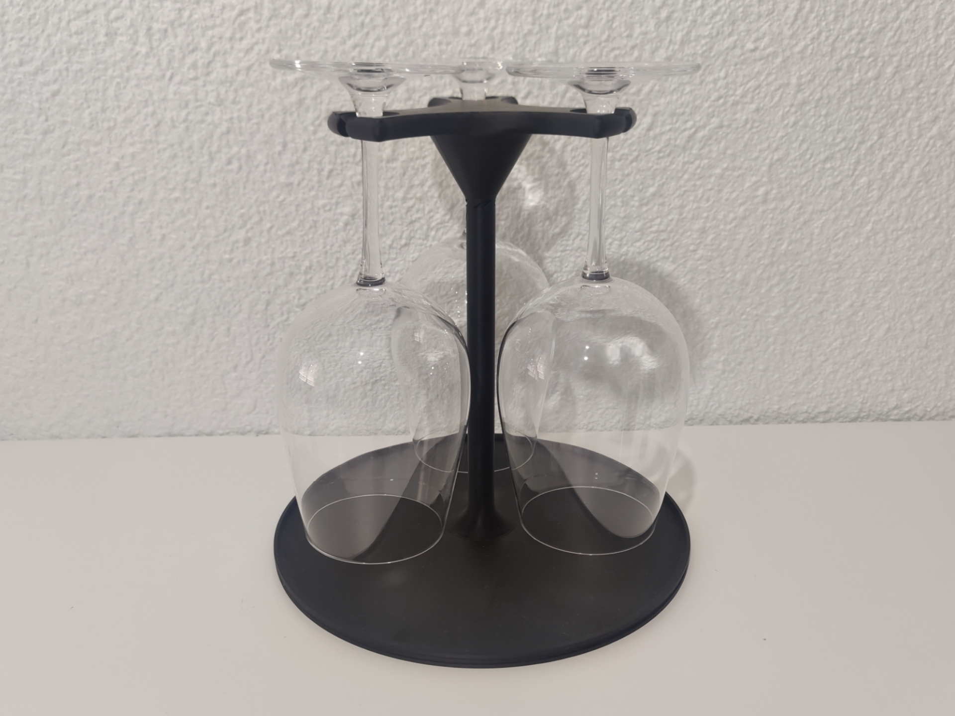 Wine glass holder/dryer