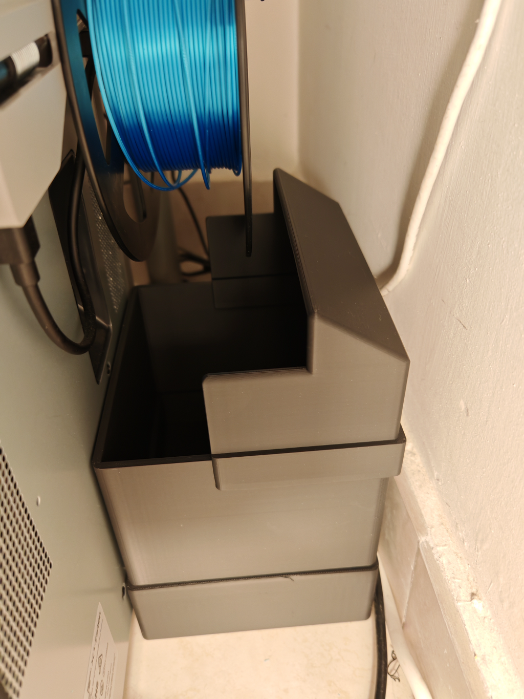 X1 Carbon scraps basket with and without AMS
