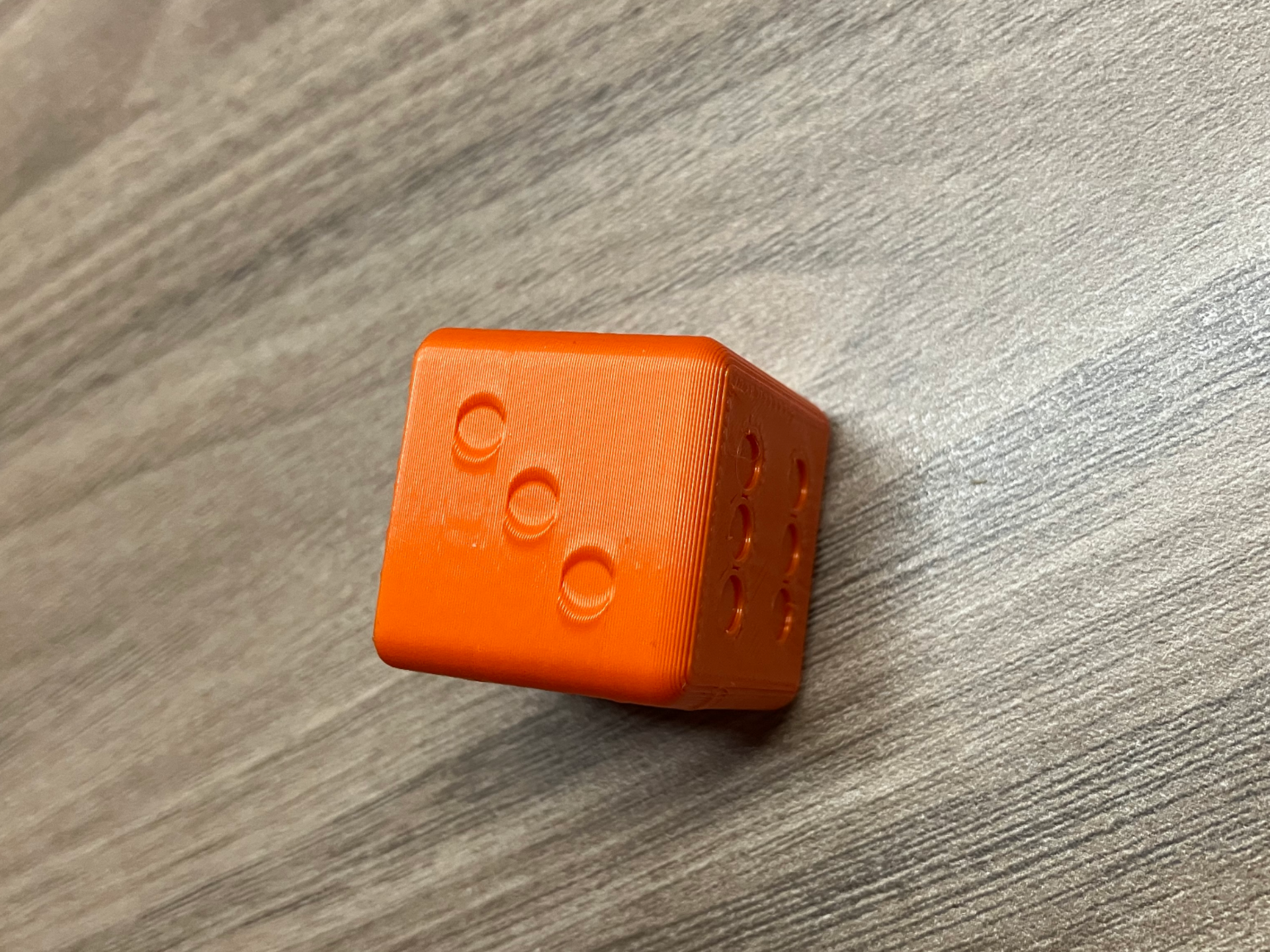 Game dice