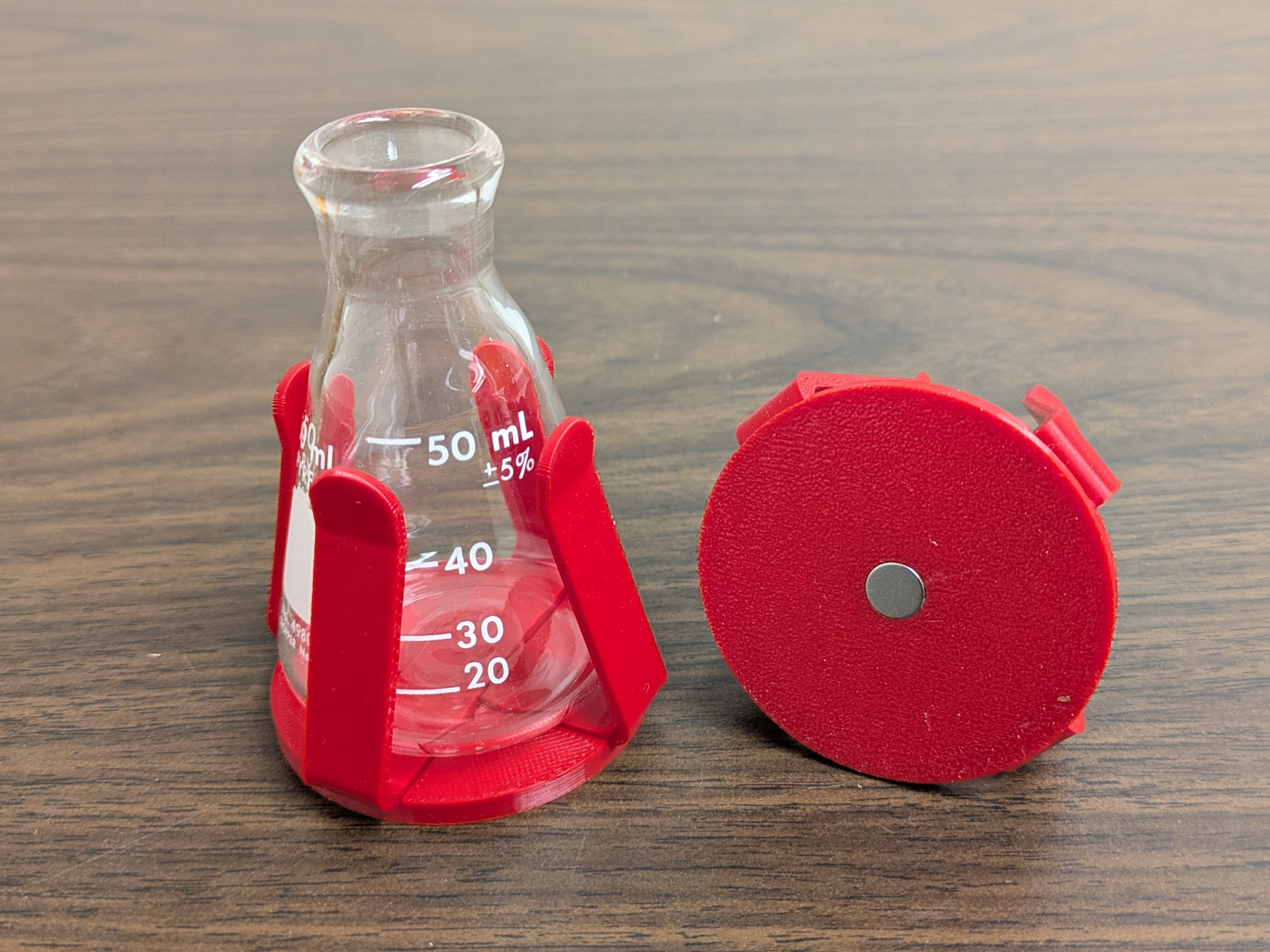 50ml Magnetic Shake Flask Grip