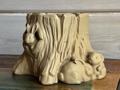 Woodland Rabbit Tree Stump Planter (Support-Free)
