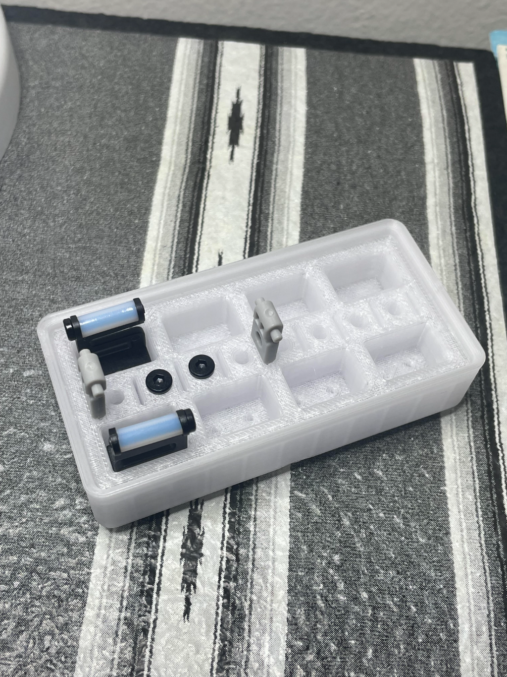 Nozzle Wiper and Cutter Holder Gridfinity 1x2