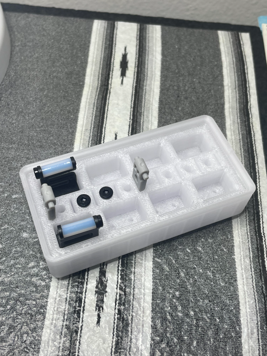 Nozzle Wiper and Cutter Holder Gridfinity 1x2