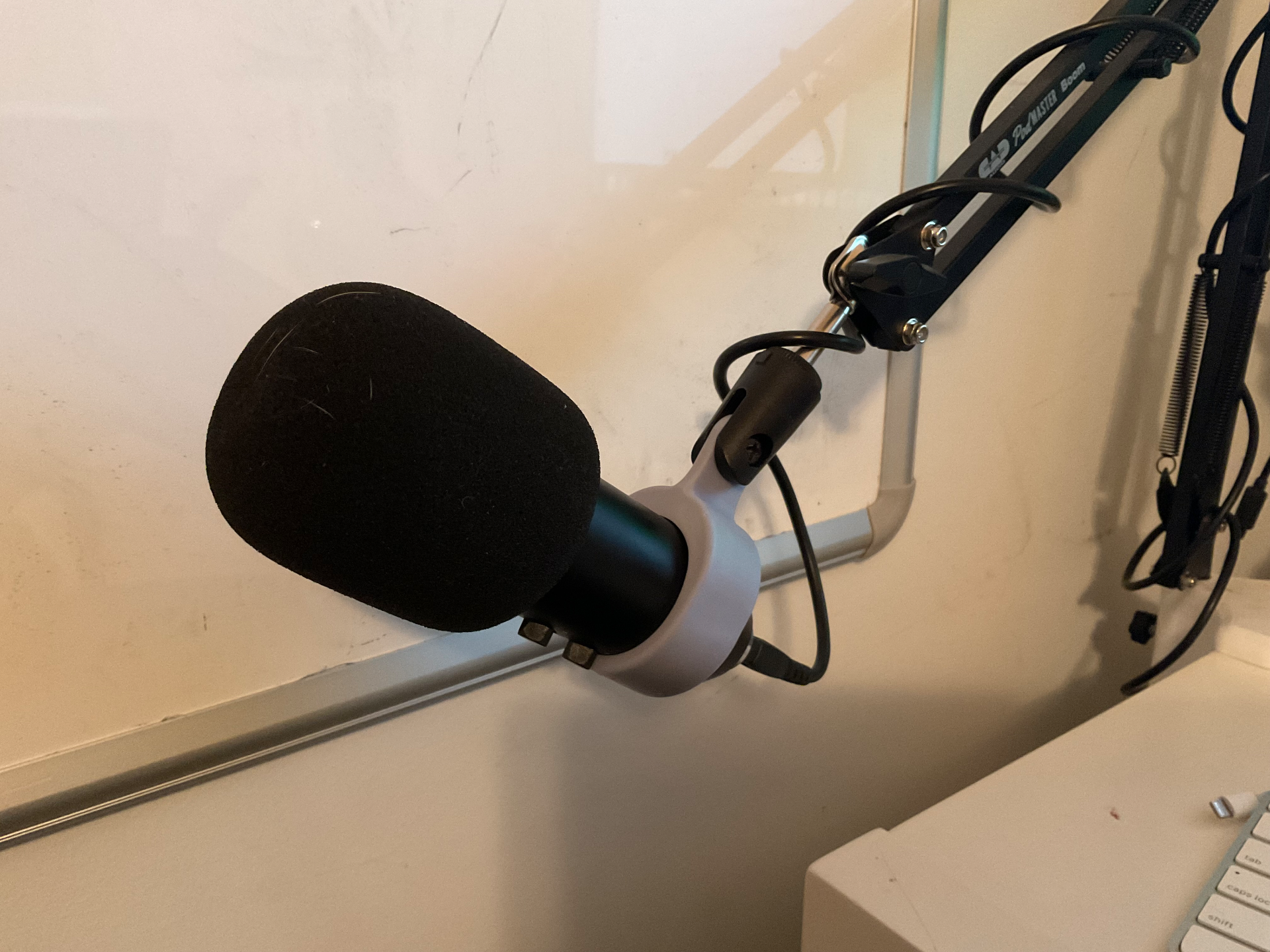Mic to arm mount