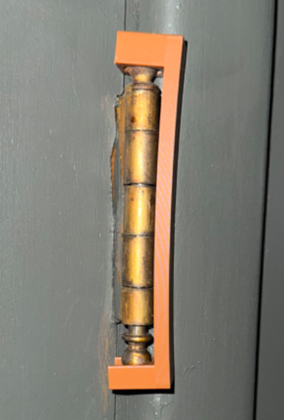 124 mm Hinge Holder