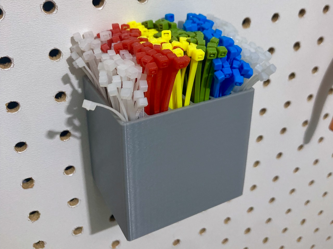 Sy's Peglock - Zip Tie Holder (100mm)