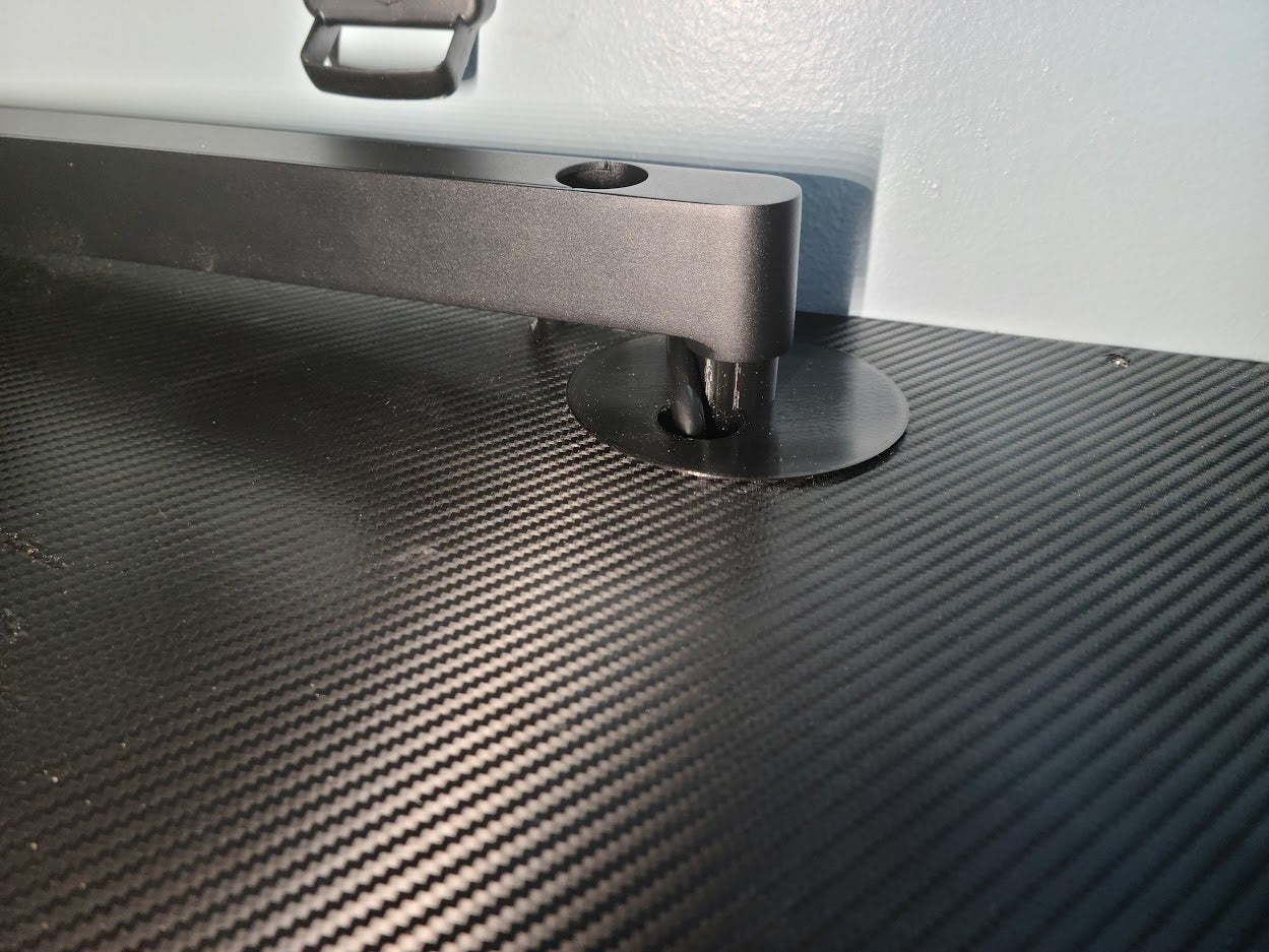 Elgato mic arm LP desk insert(grommet)