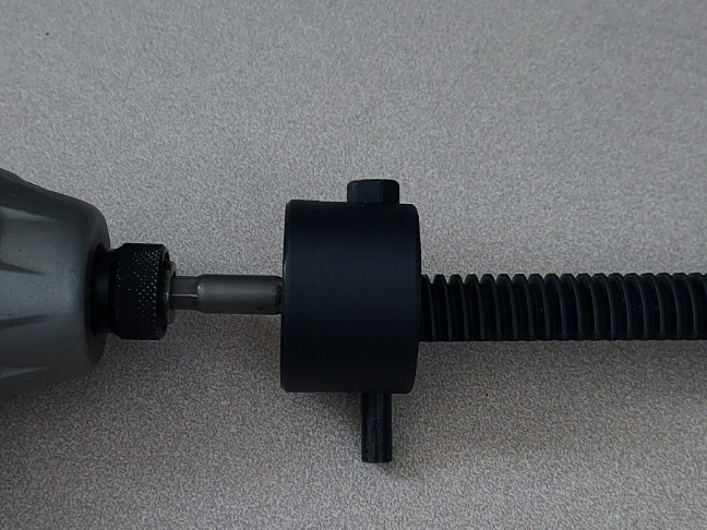 Slotted socket 1/4in drive