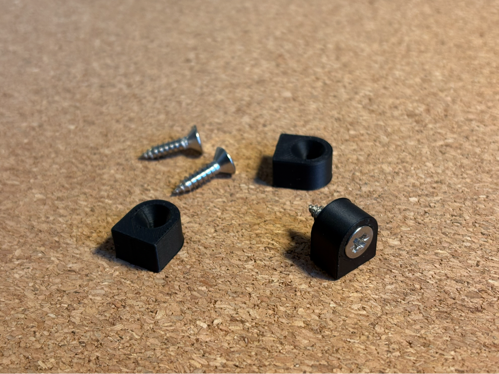 Simple Shelf Bracket / 4mm hole
