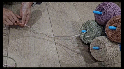 Yarns Stand/Holder/Un-winder