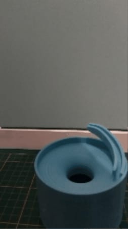Spiraling piggy bank