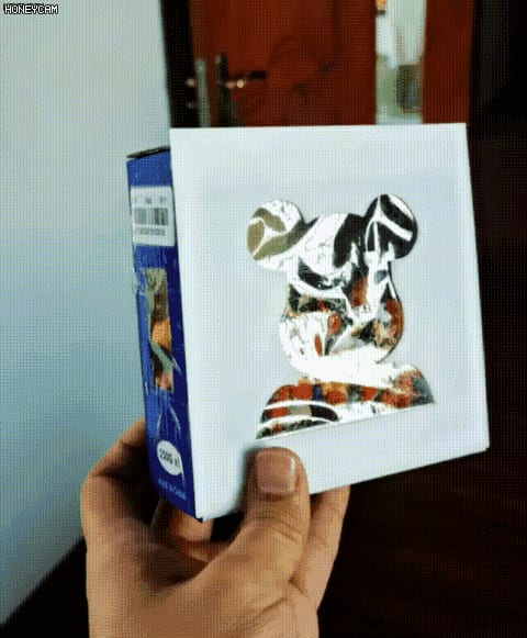 暴力熊剪影片 The cover of Filament box with purge