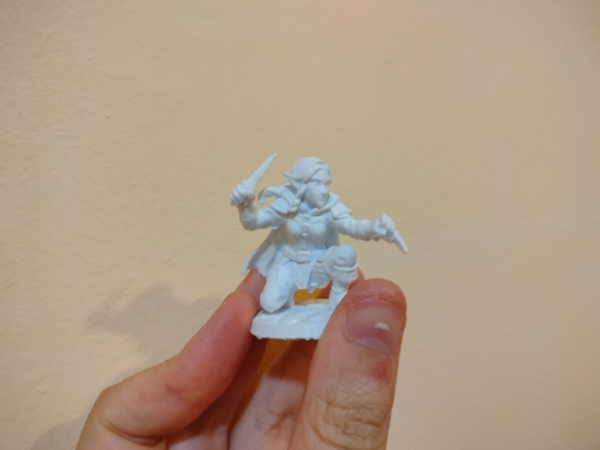 Female Rogue elf DnD 40mm Miniature