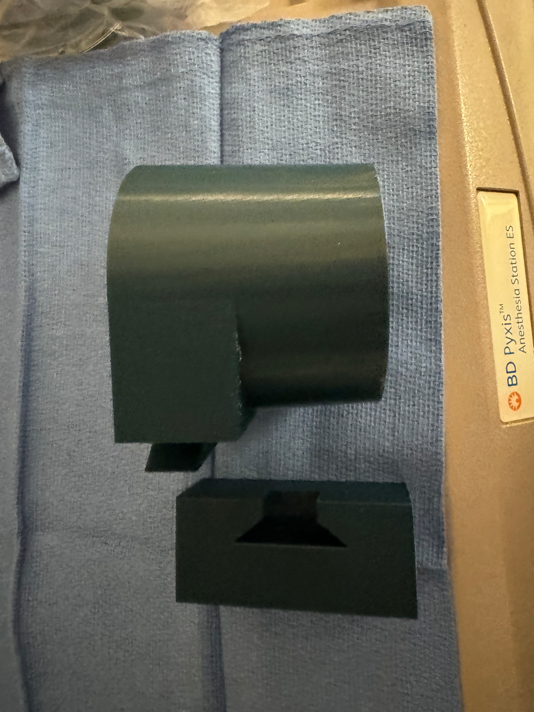 Dräger Anesthesia Machine Cup Holder