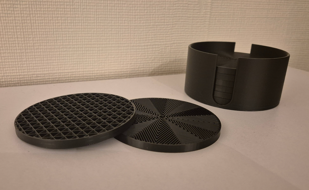 Coasters with Algorithmically Generated Patterns