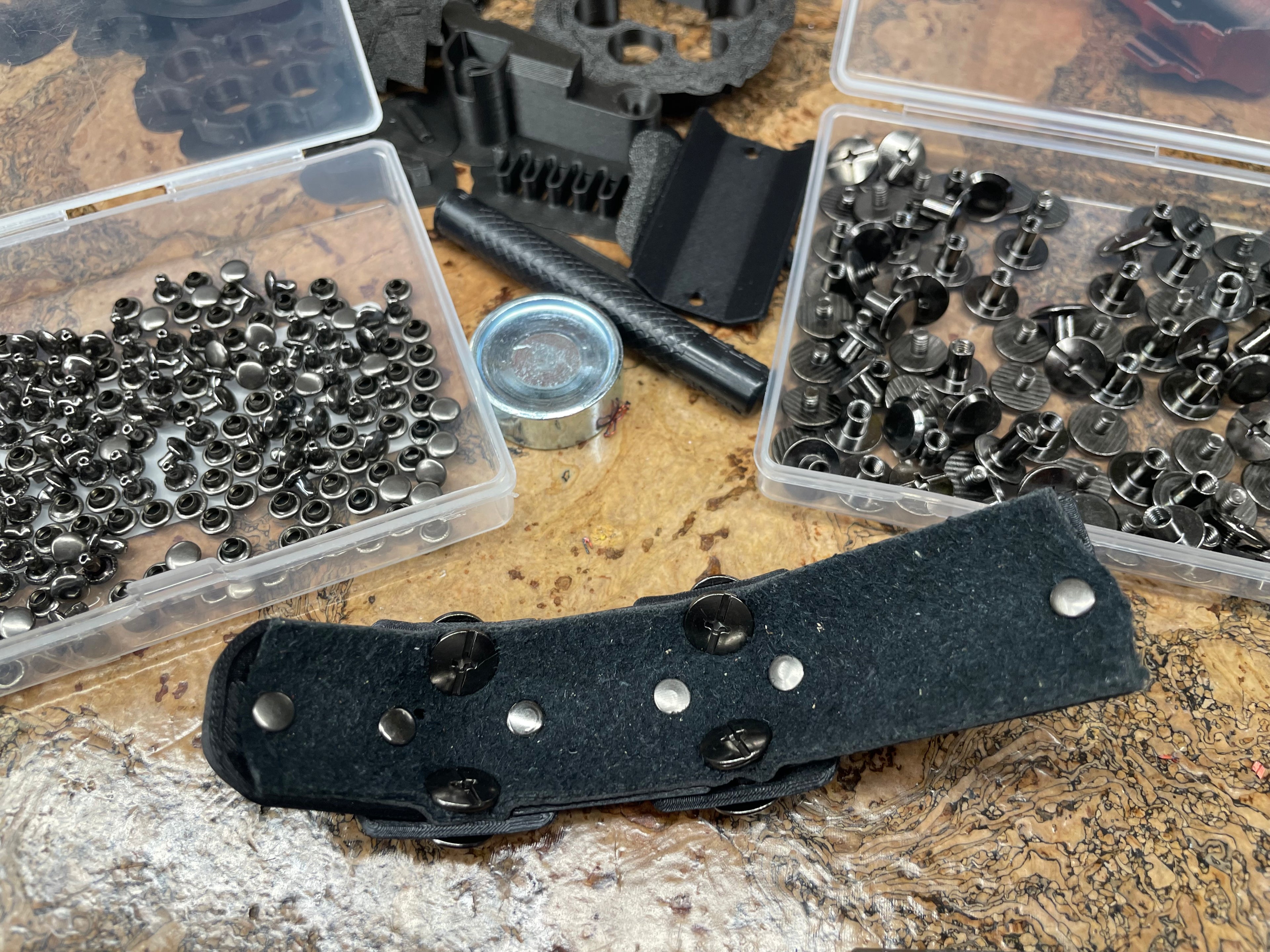 Spiked Gauntlet v2