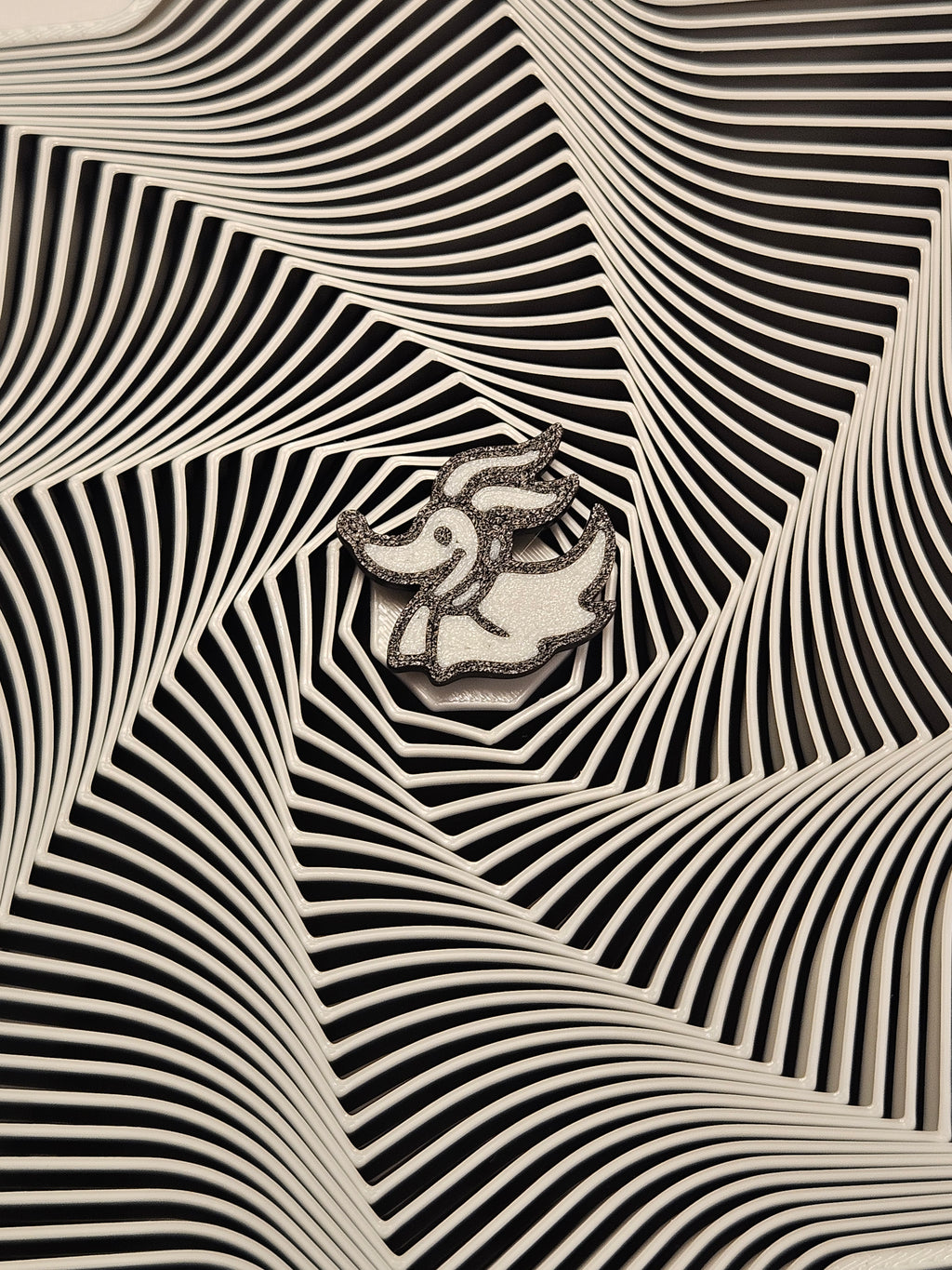 Fidget Spiderweb Twist XL with 6 Halloween pins