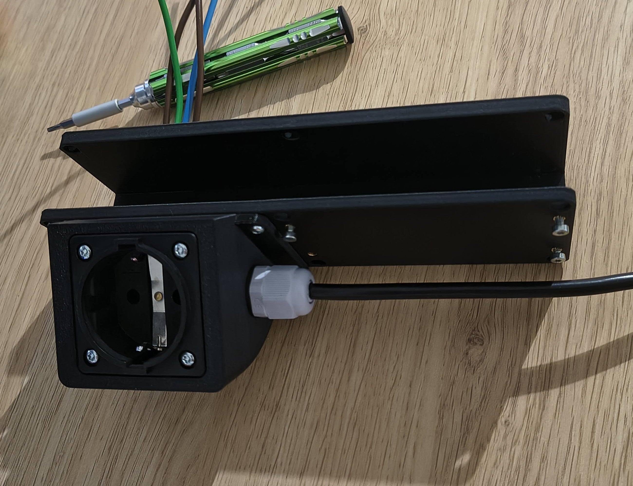 Desk Power Station & Strip - PCE Industrial Grade