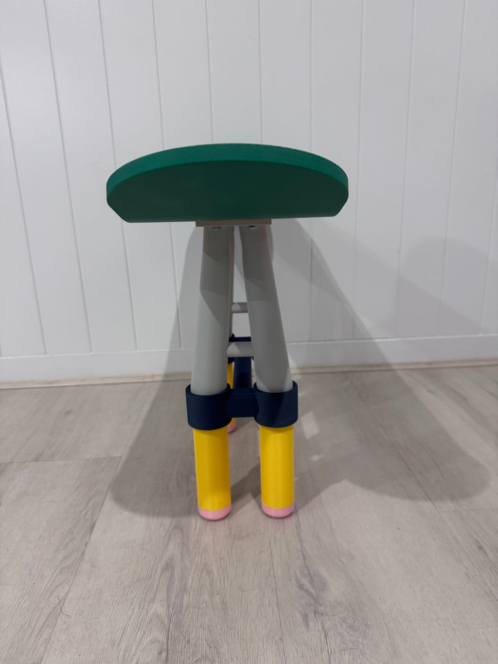 Skateboard Stool/Chair 732mm (28")