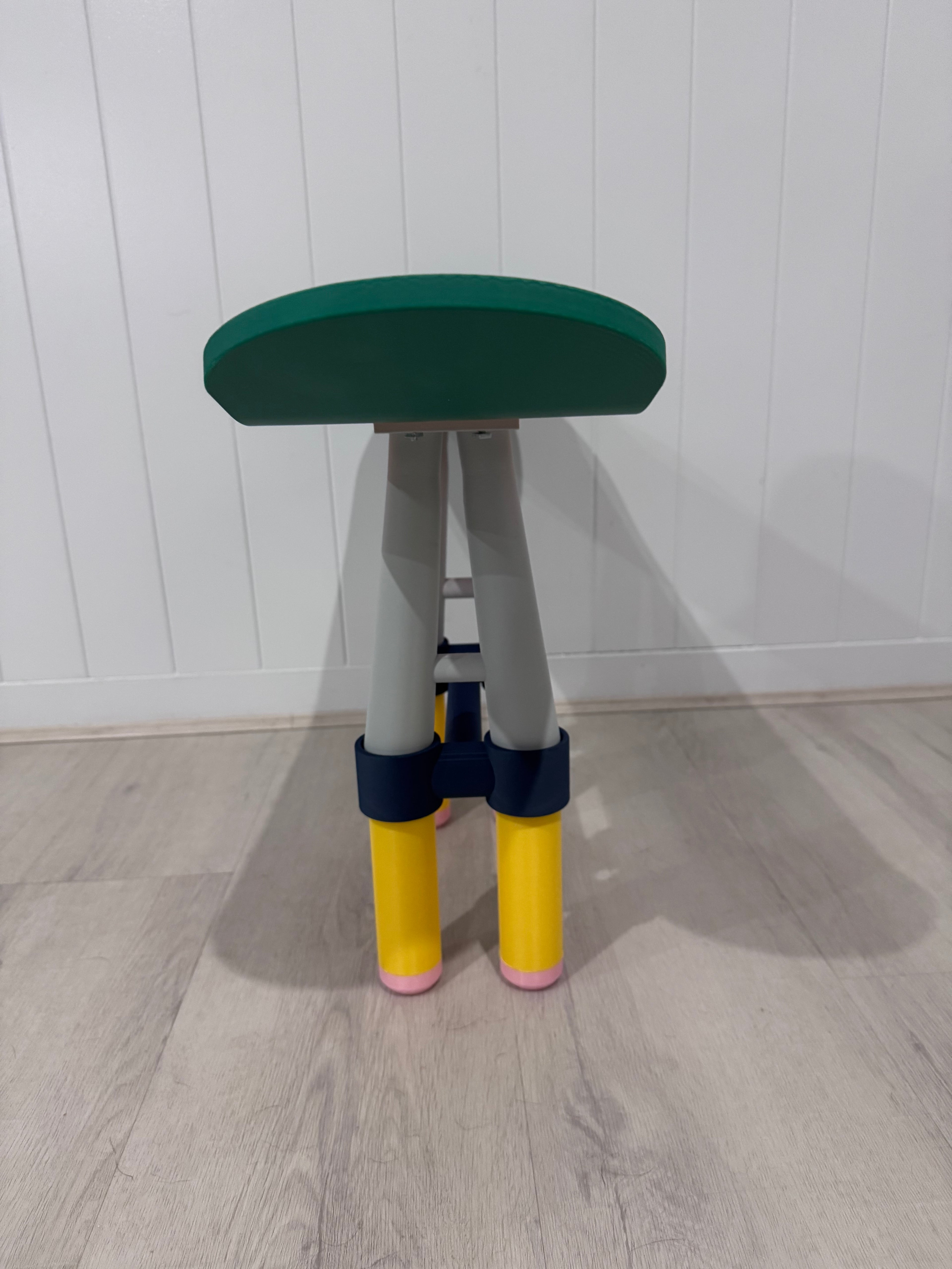Skateboard Stool/Chair 732mm (28")