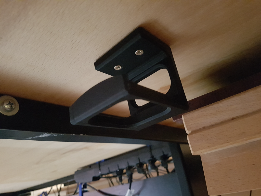 Headphone holder/hanger