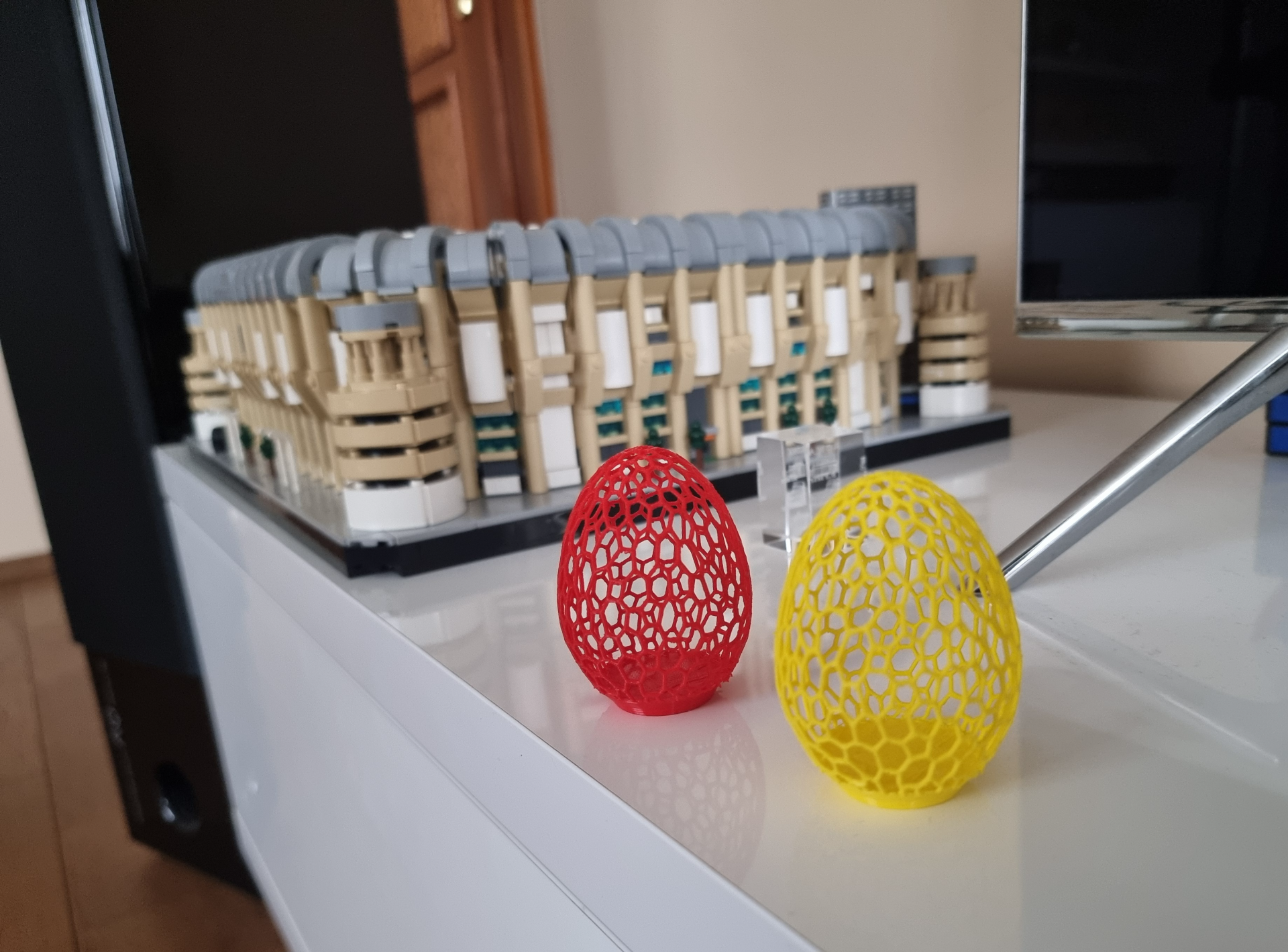 Decoration voronoi easter egg