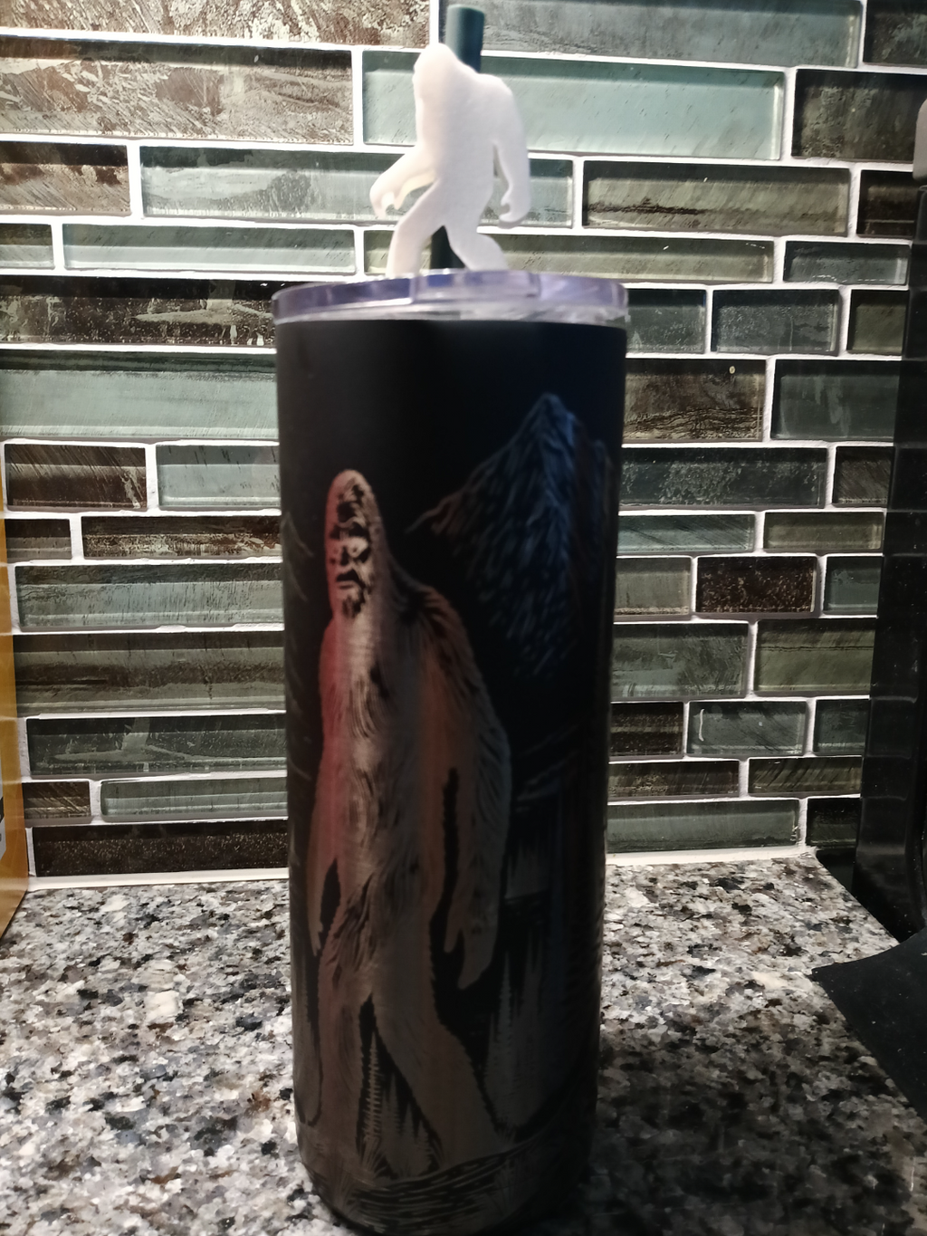 Big Foot straw Topper