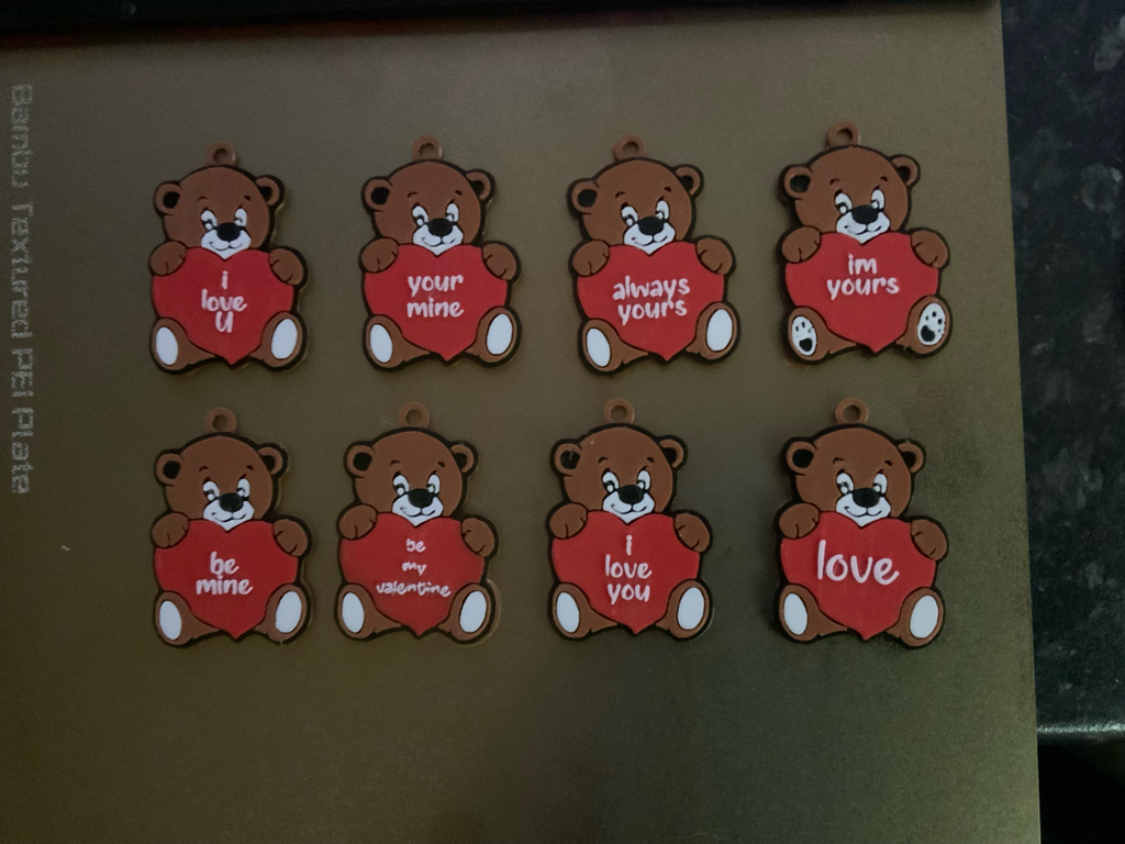 heartshape bear with 8 text variation valentines day keychain/necklace charm free for commercial use