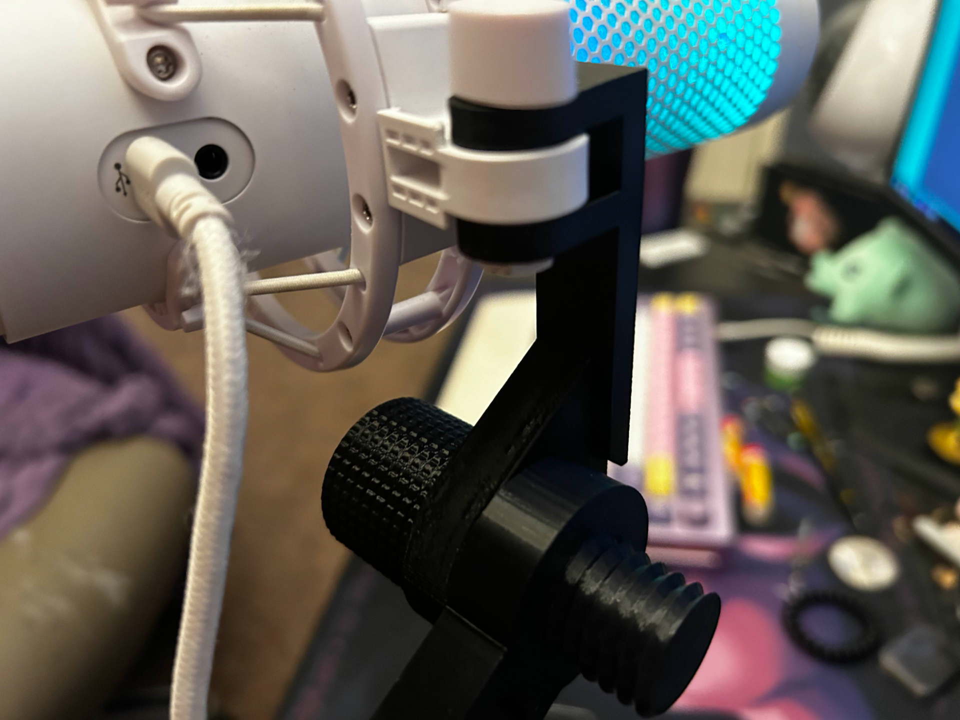 Hyperx mic adapter for flexible & sturdy phone arm