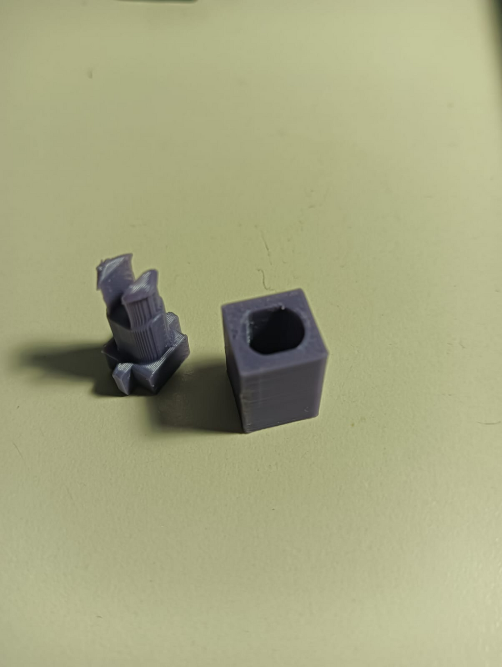 Snap lock pin