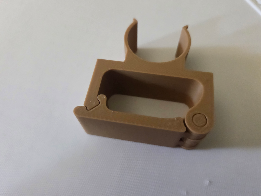 Cable Management Clasp for Wire Shelf