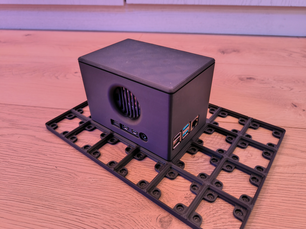 Gridfinity-compatible housing for Raspberry Pi