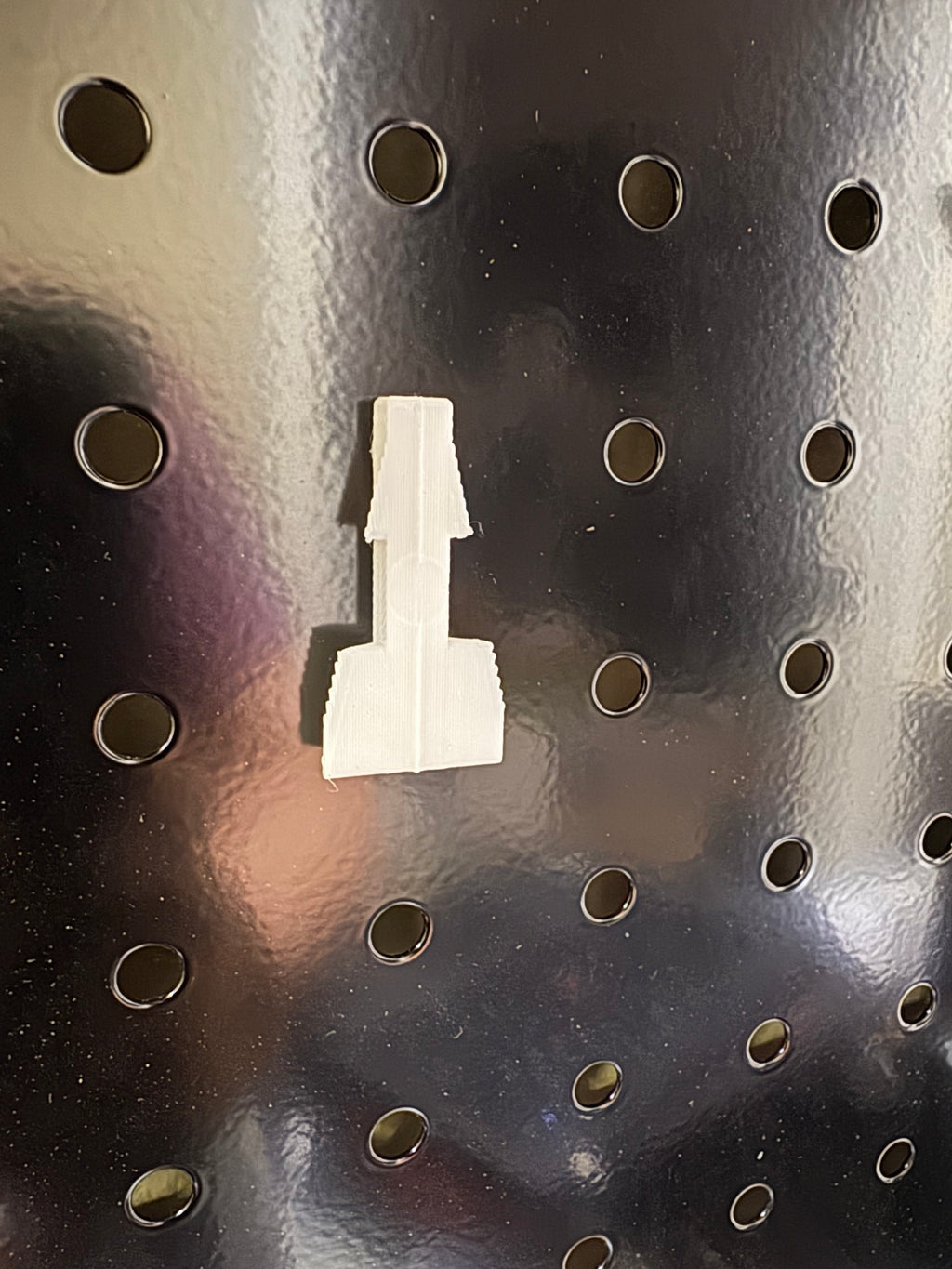 Husky Metal Pegboard - Sy Peglock