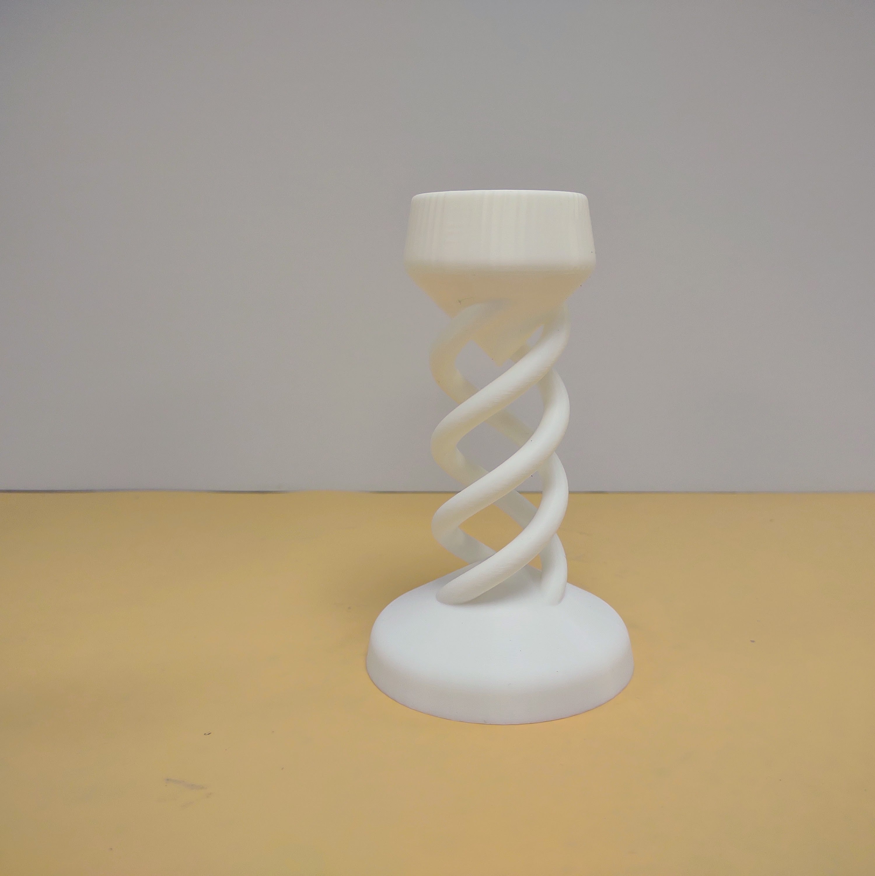 Candlestick for LED tea light