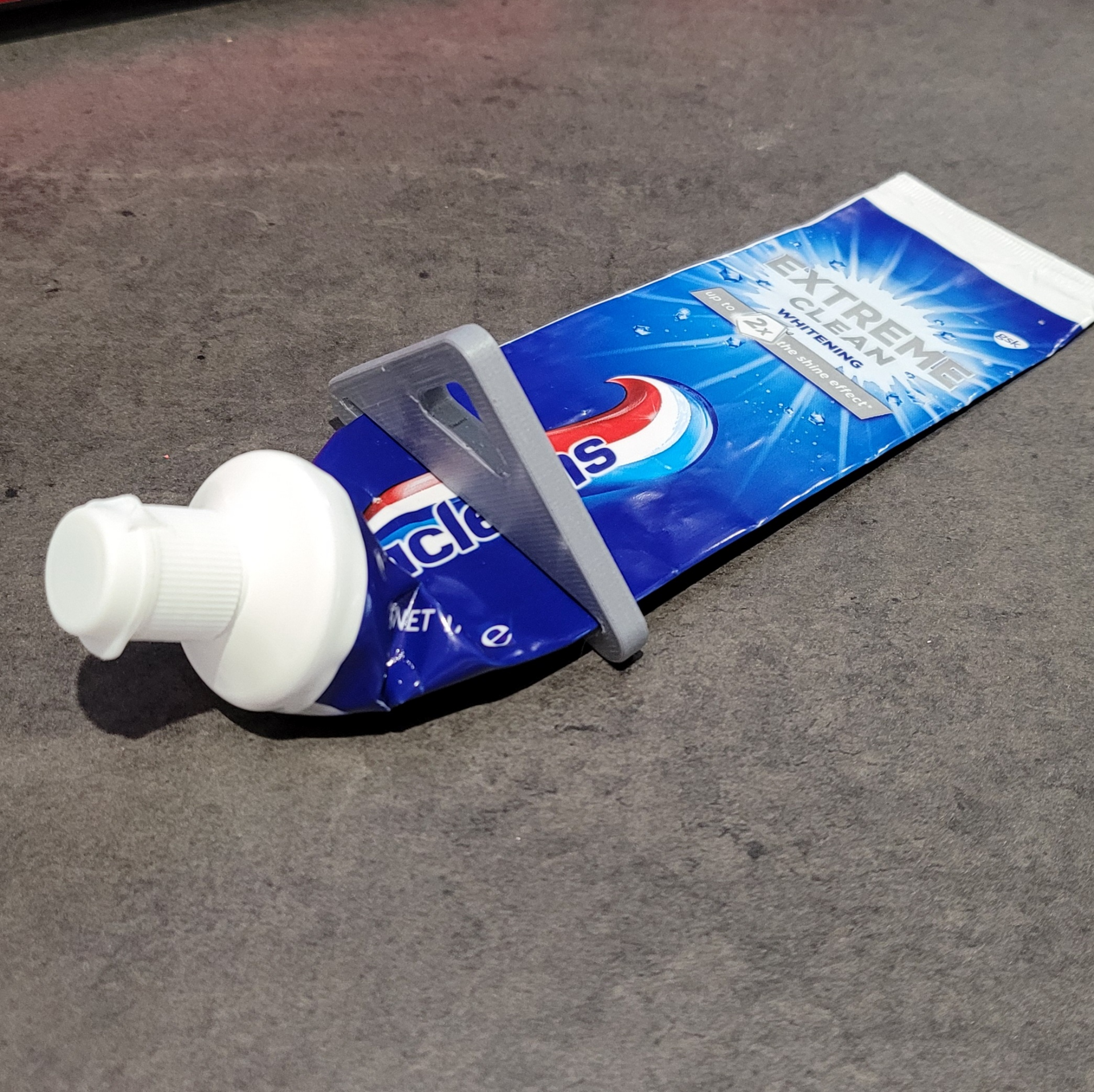 Toothpaste Squeezer