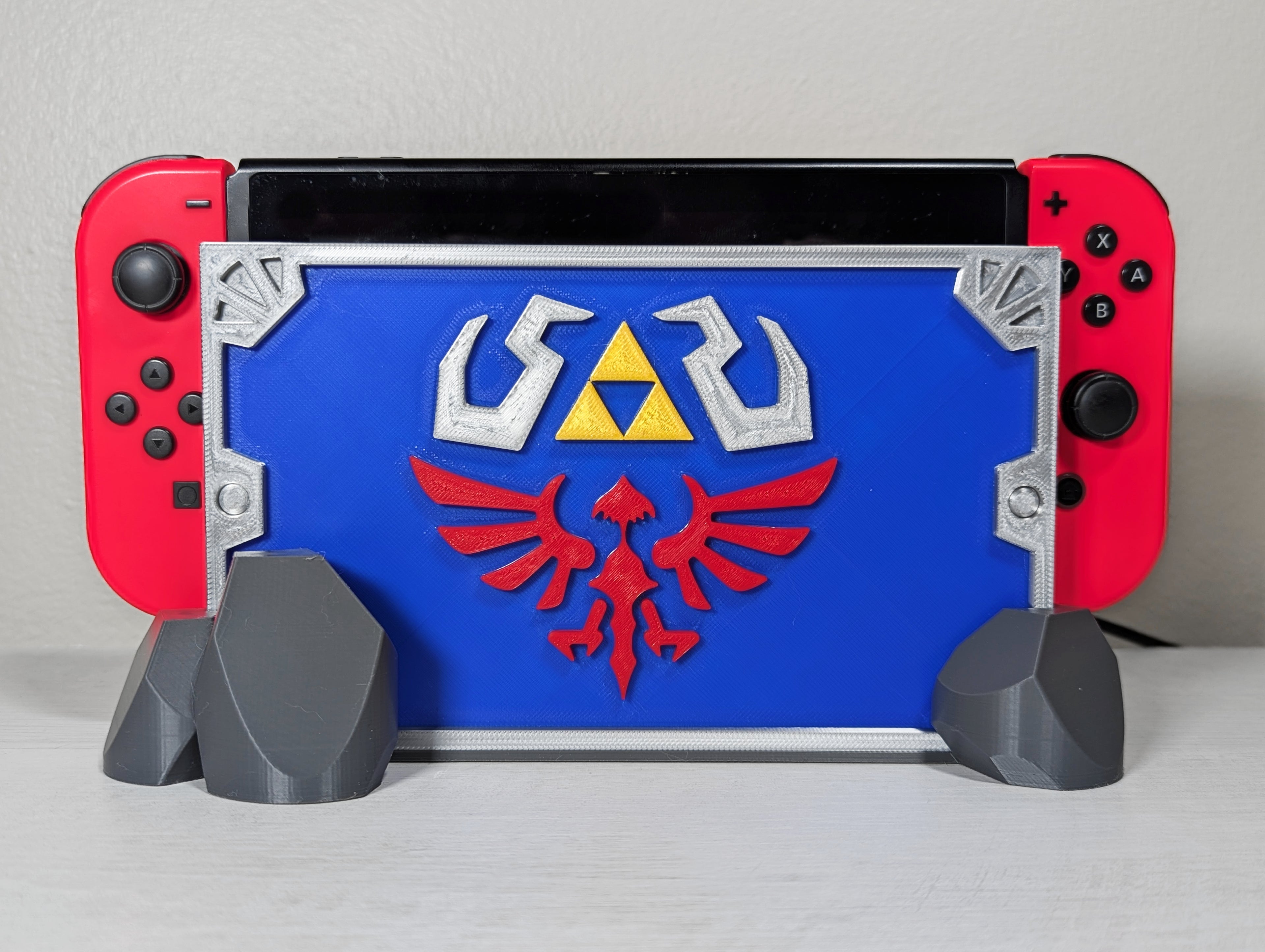 Hylian Shield Nintendo Switch Dock Cover