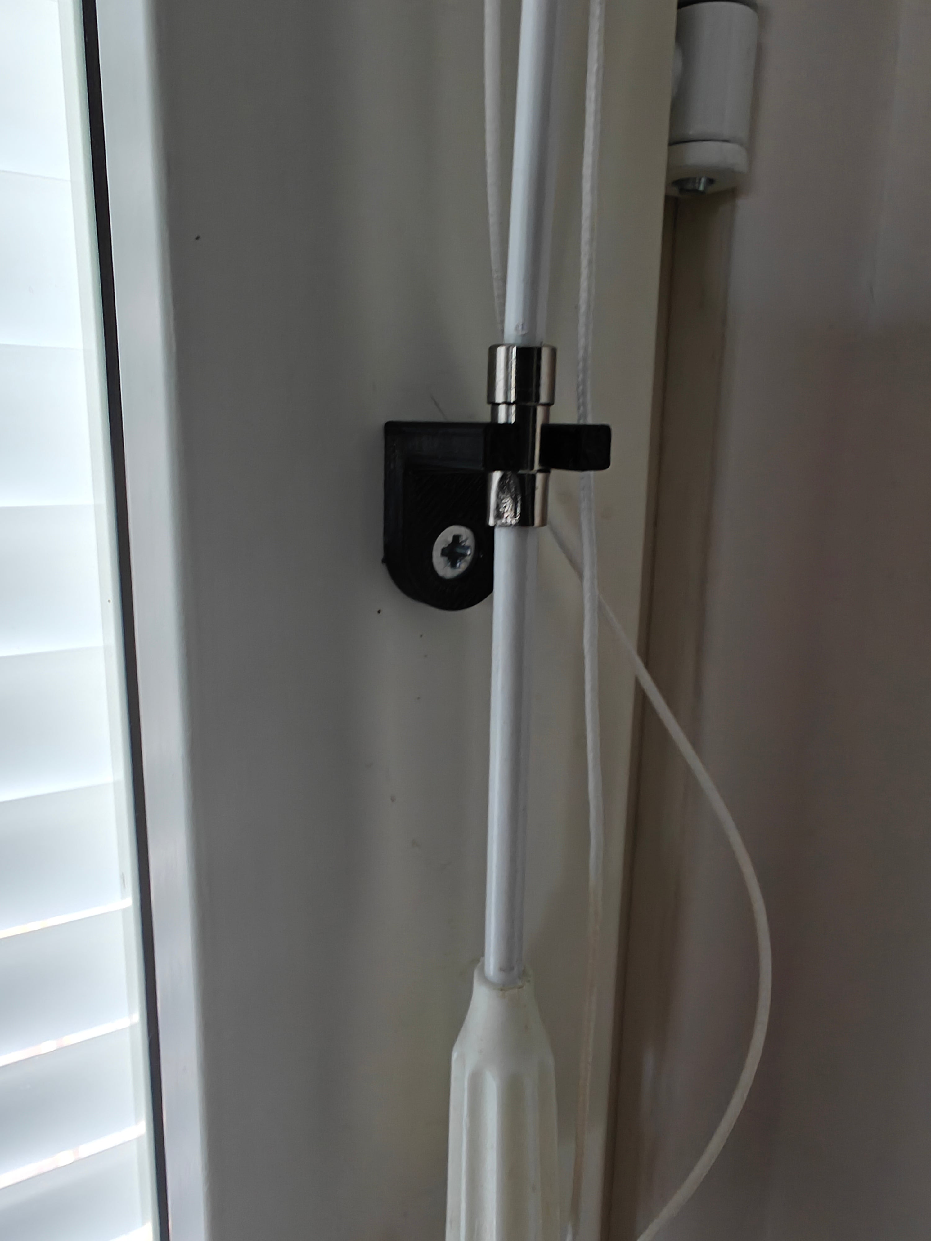 Windows blind holder