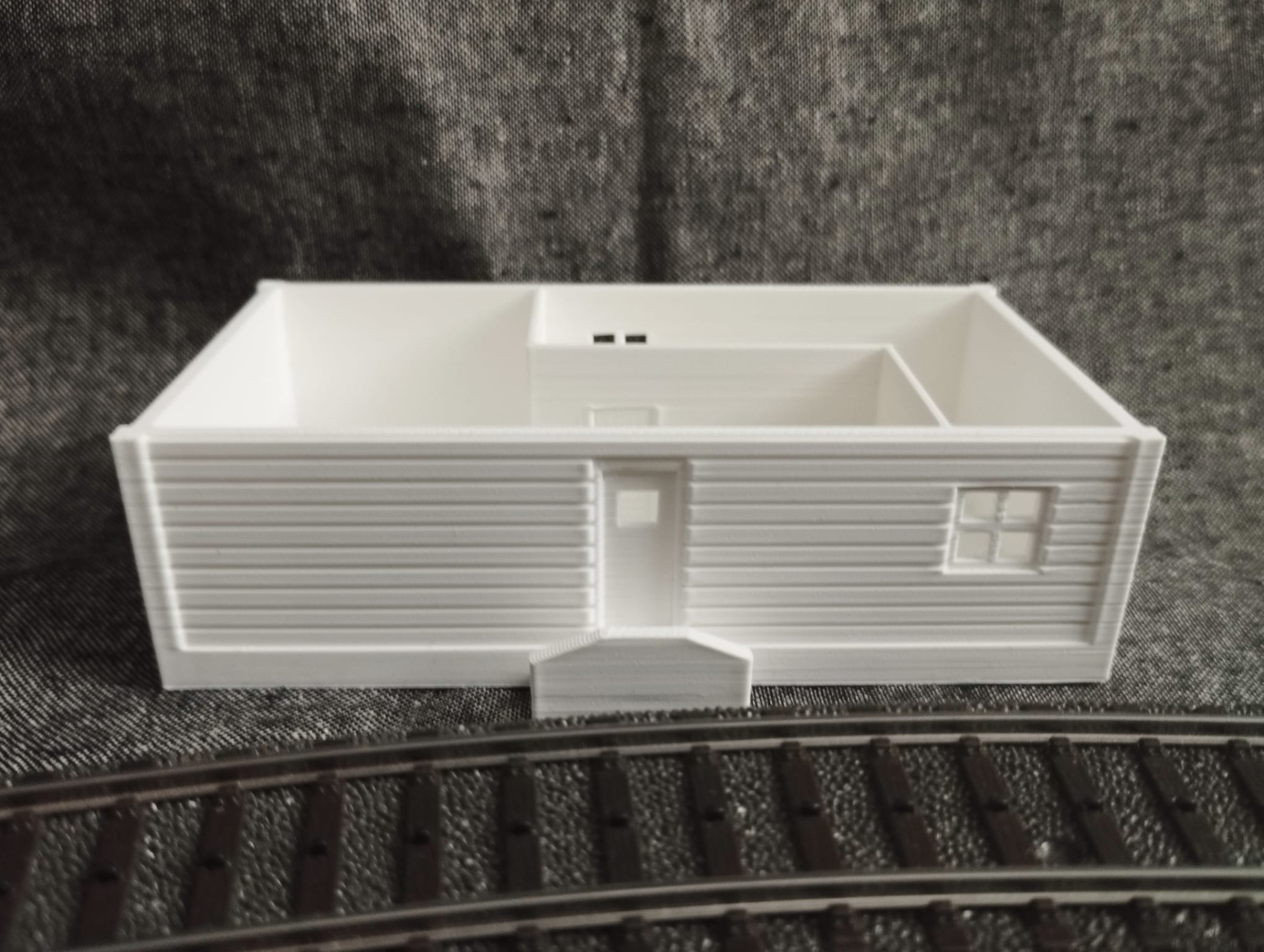 Modellbahn H0 Haus Holz Optik rail rood