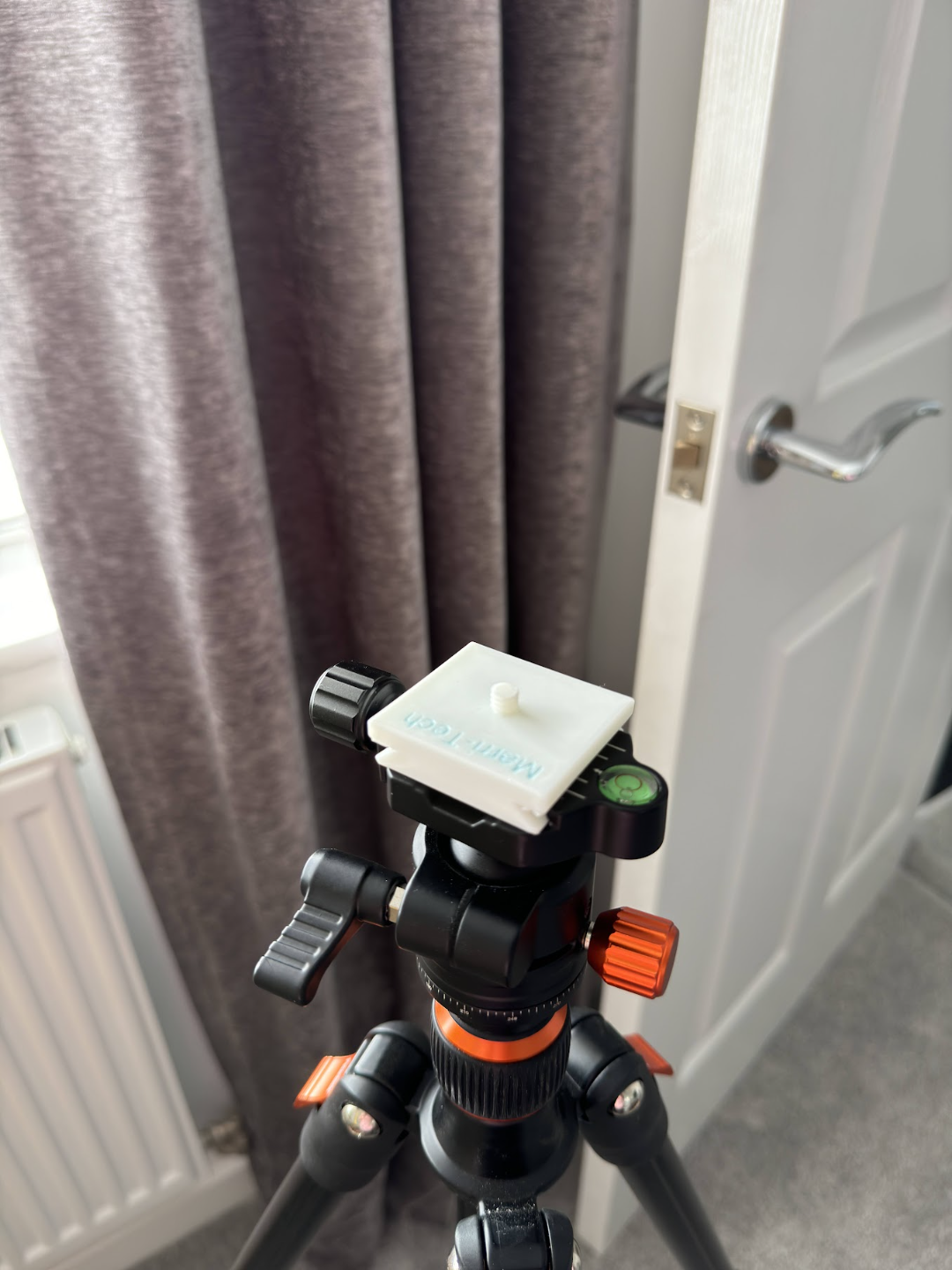 Tripod Quick Release plate