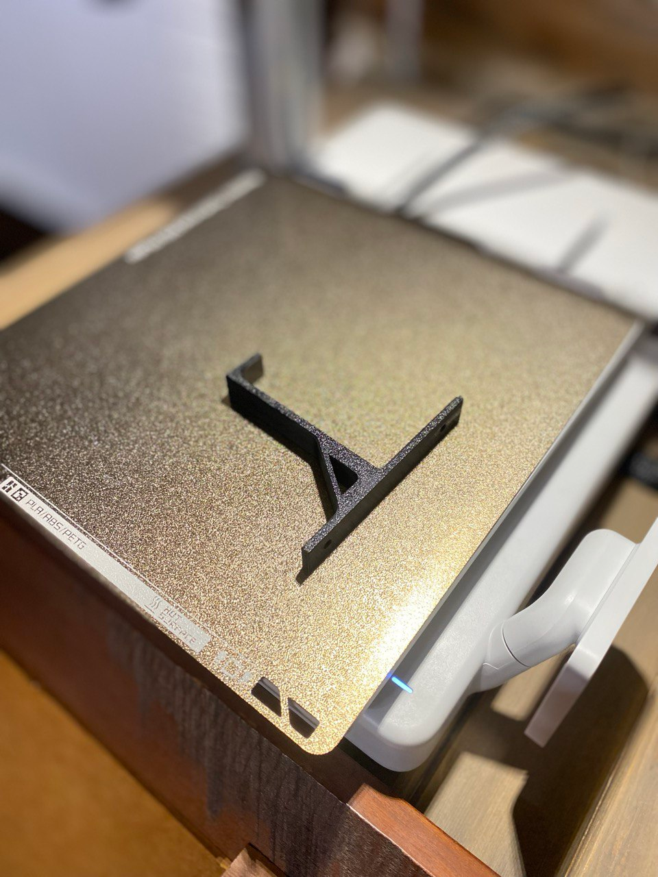 SOUNDBAR MOUNTS