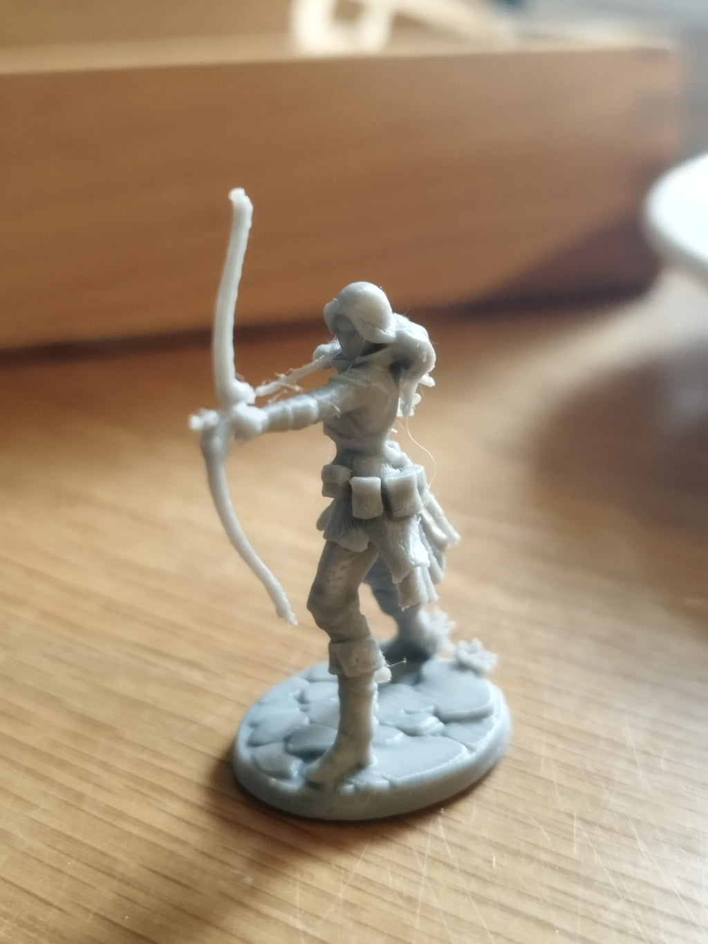 DnD Human Female Ranger 28mm