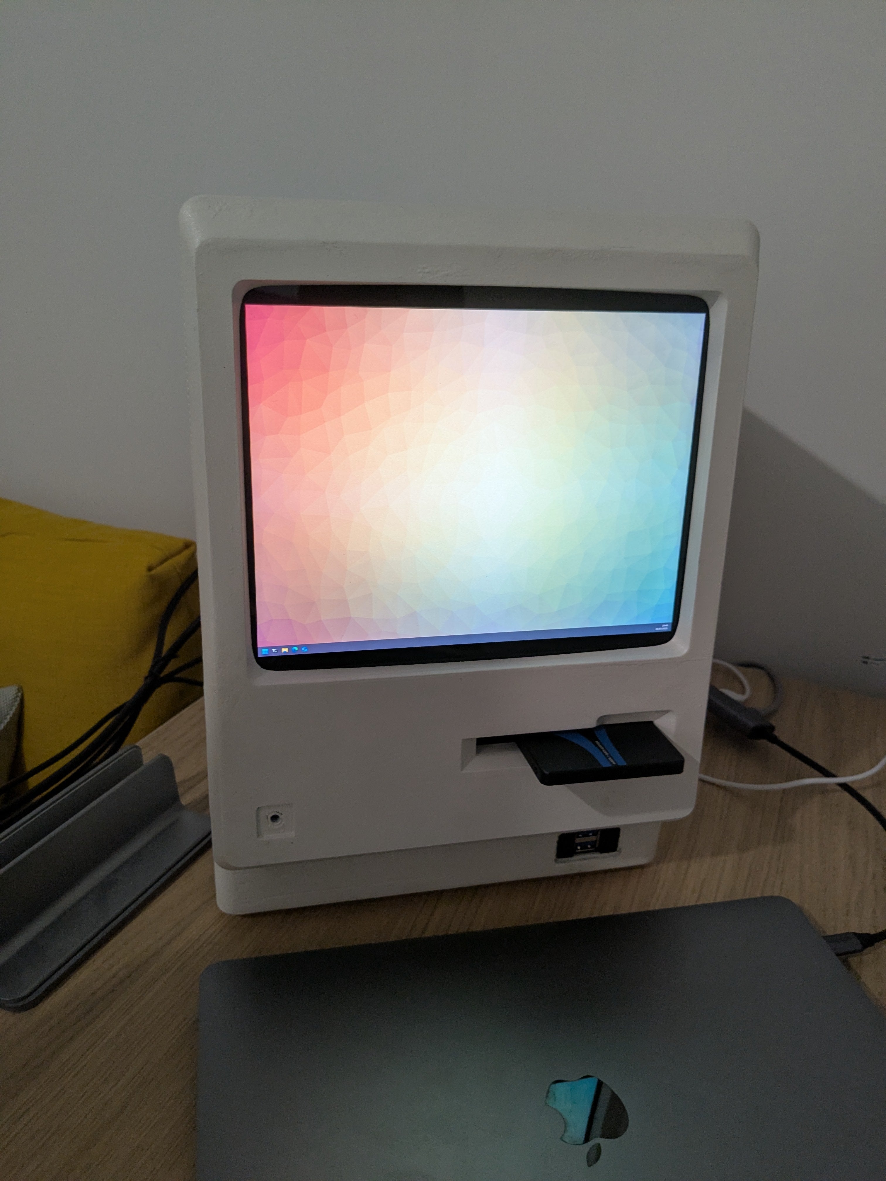 Packintosh - Mac 128 mini-ITX PC case