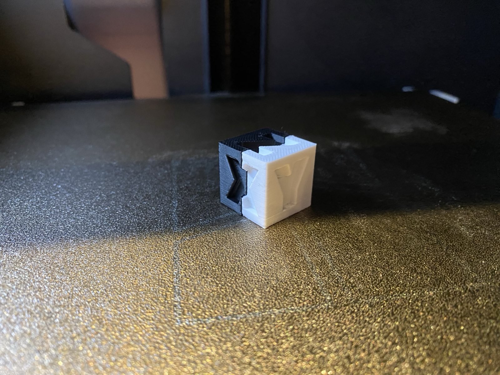 H2D and H2C XYZ Test Cube