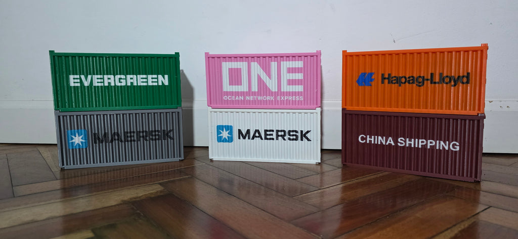 Container de envio, con logos (CHINA SHIPPING)