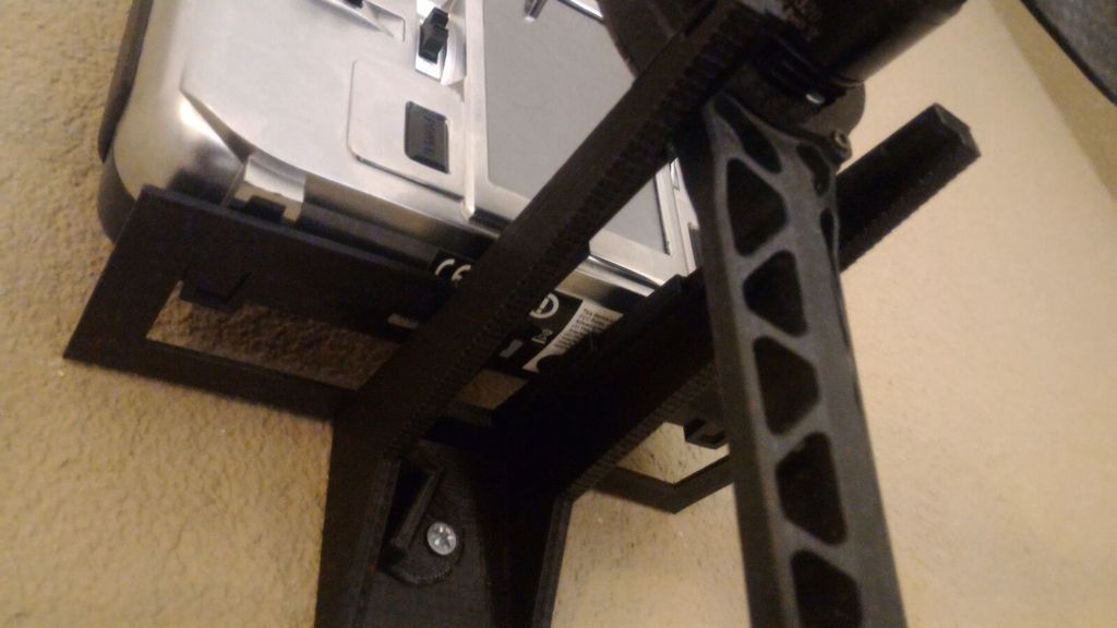 Supporto Droni multirotori da parete v2 con gancio radio
